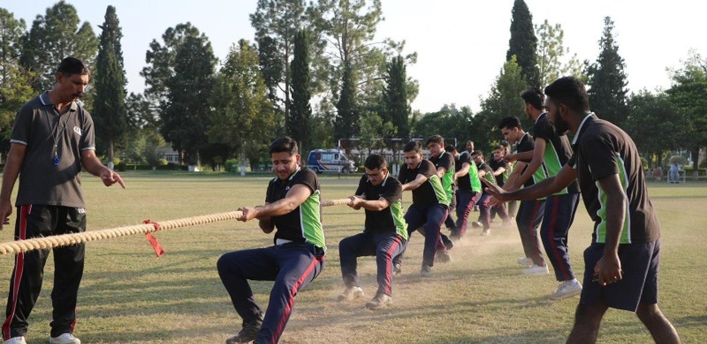 Tug of war competition